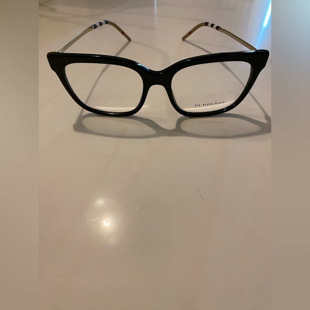 Burberry eye glasses